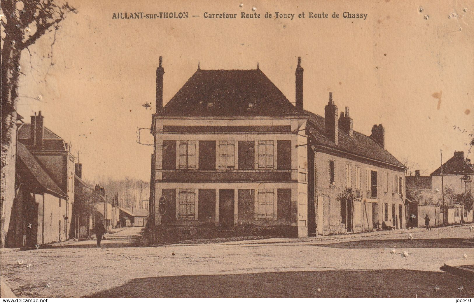 Aillant-sur-Tholon, Carrefour Route De Toucy Et Route De Chassy - Autres & Non Classés