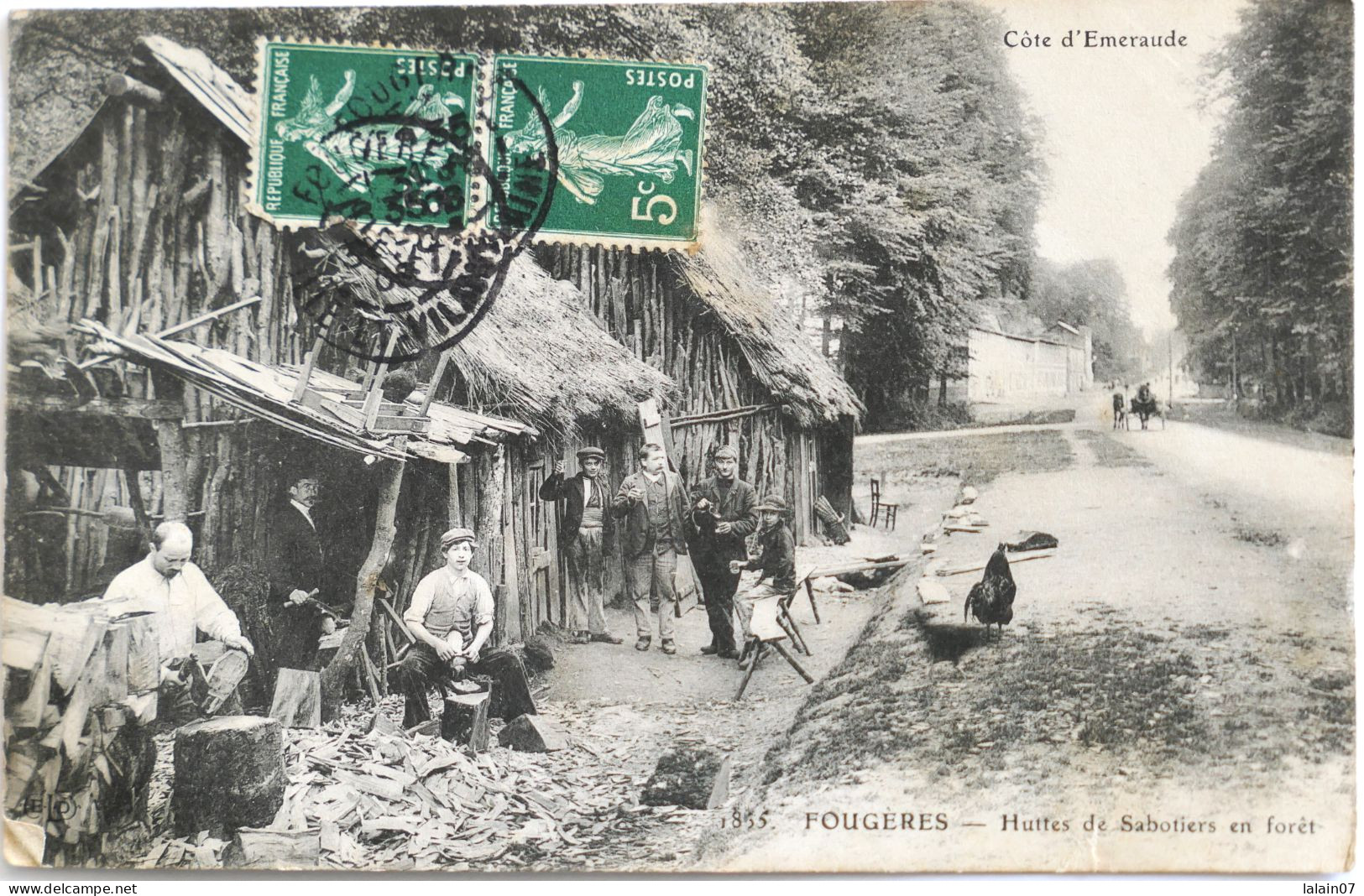 C. P. A. : 35 : FOUGERES : Huttes De Sabotiers En Forêt, Animé, Timbre En 1908 - Fougeres
