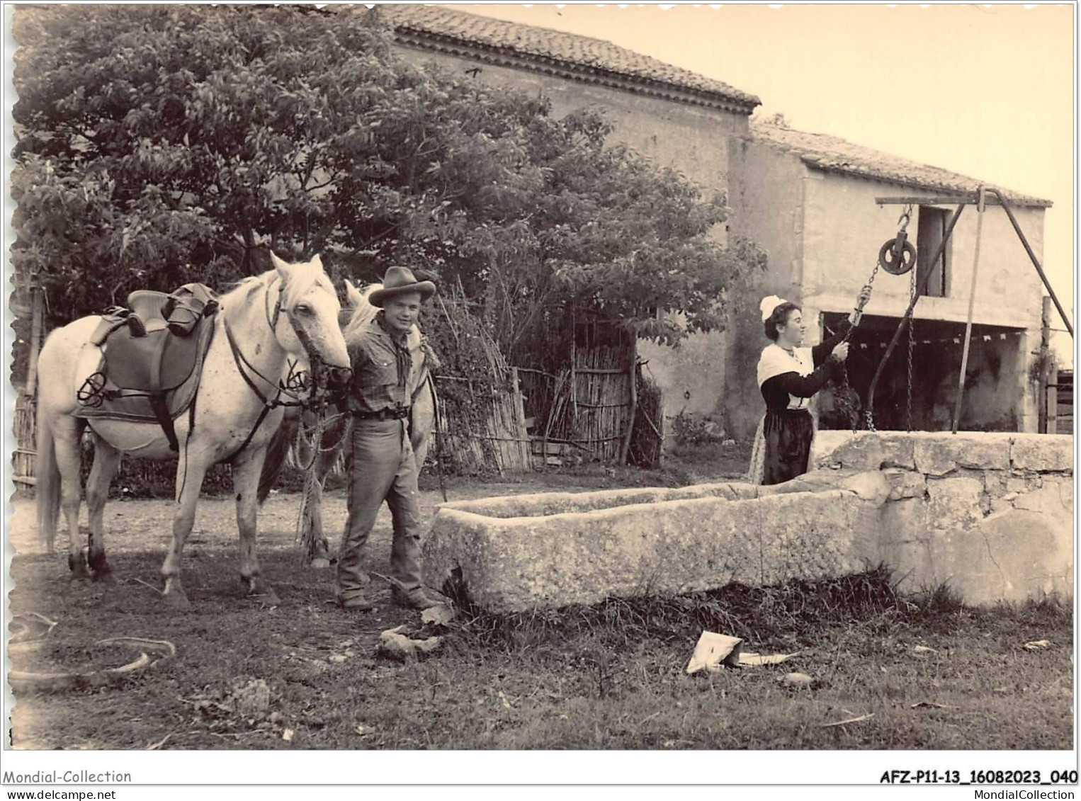 AFZP11-13-0849 - Les Belles Images De Provence - GARDIAN Et MIREILLE Au Mas - Autres & Non Classés