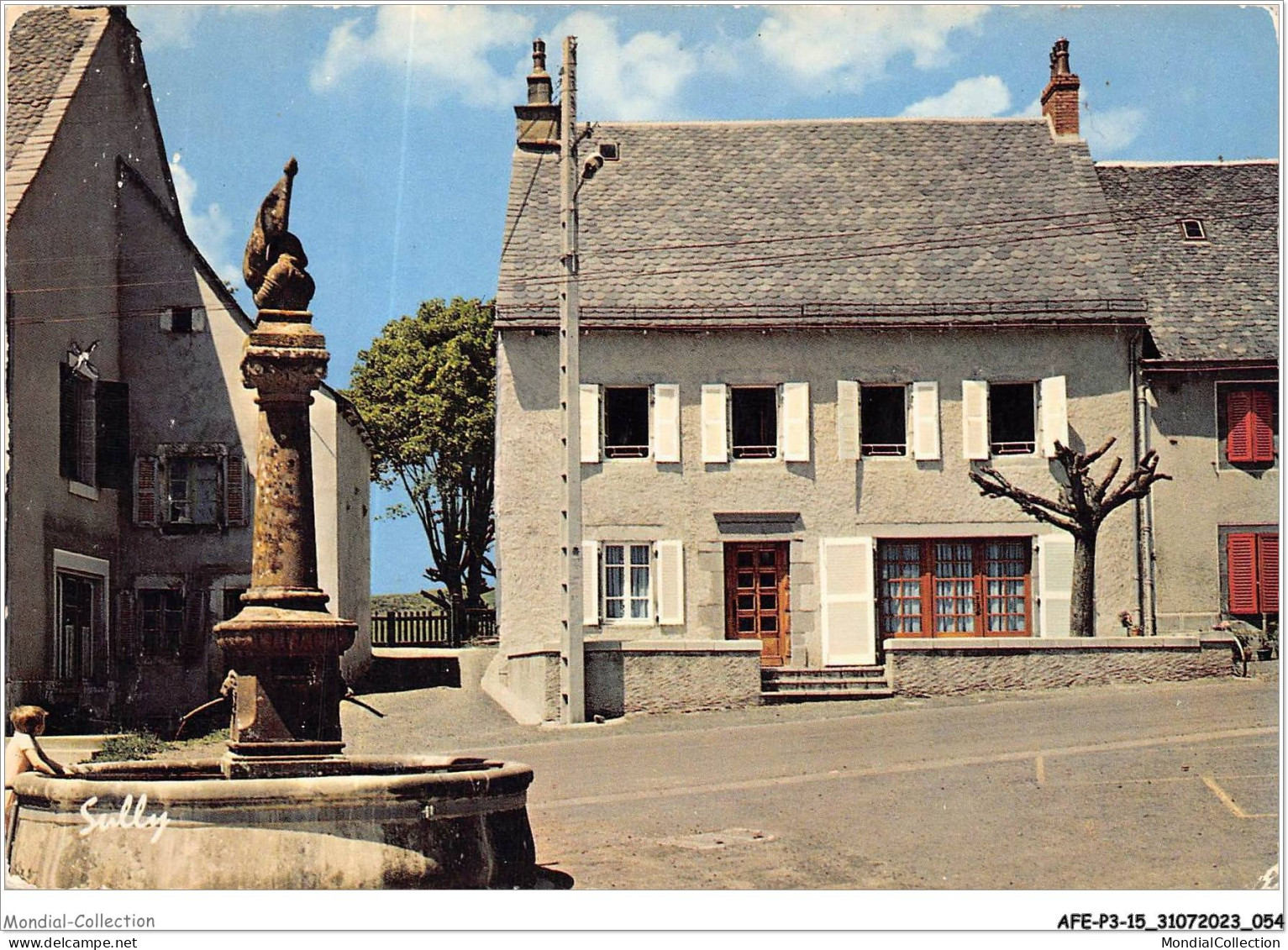 AFEP3-15- 0180 - MONTBOUDIF - La Fontaine Et La Maison Natale De Gorges Pompidou - Président De La République  - Andere & Zonder Classificatie