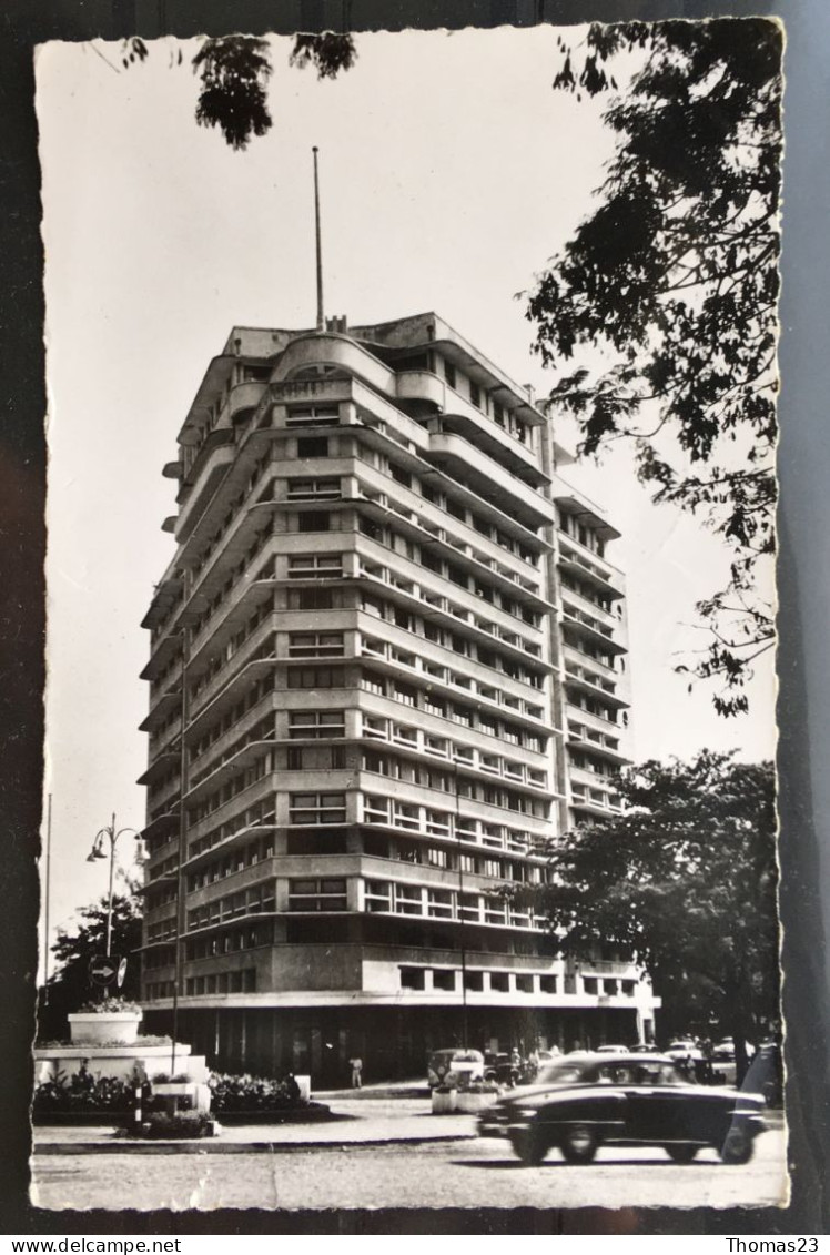 Un Building à Léopoldville, Lib Desclée, N° 1803 - Kinshasa - Leopoldville