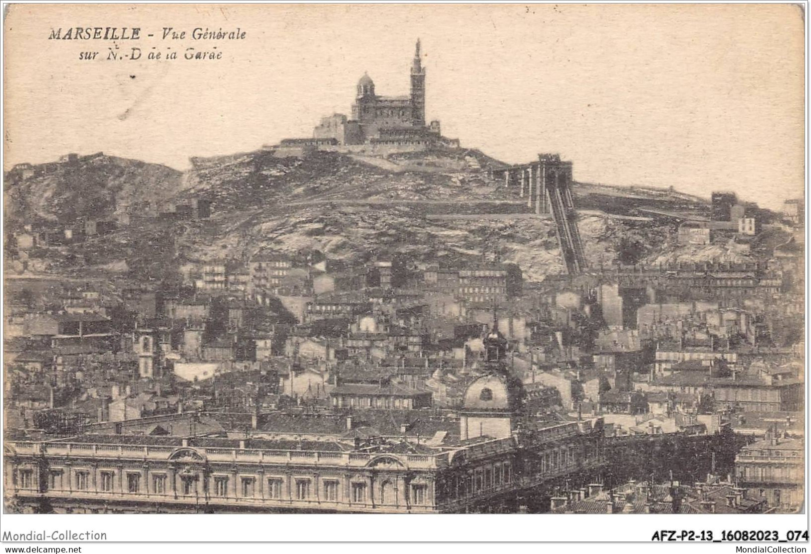 AFZP2-13-0121 - MARSEILLE - Vue Générale Sur Notre-dame De La Garde - Notre-Dame De La Garde, Lift En De Heilige Maagd