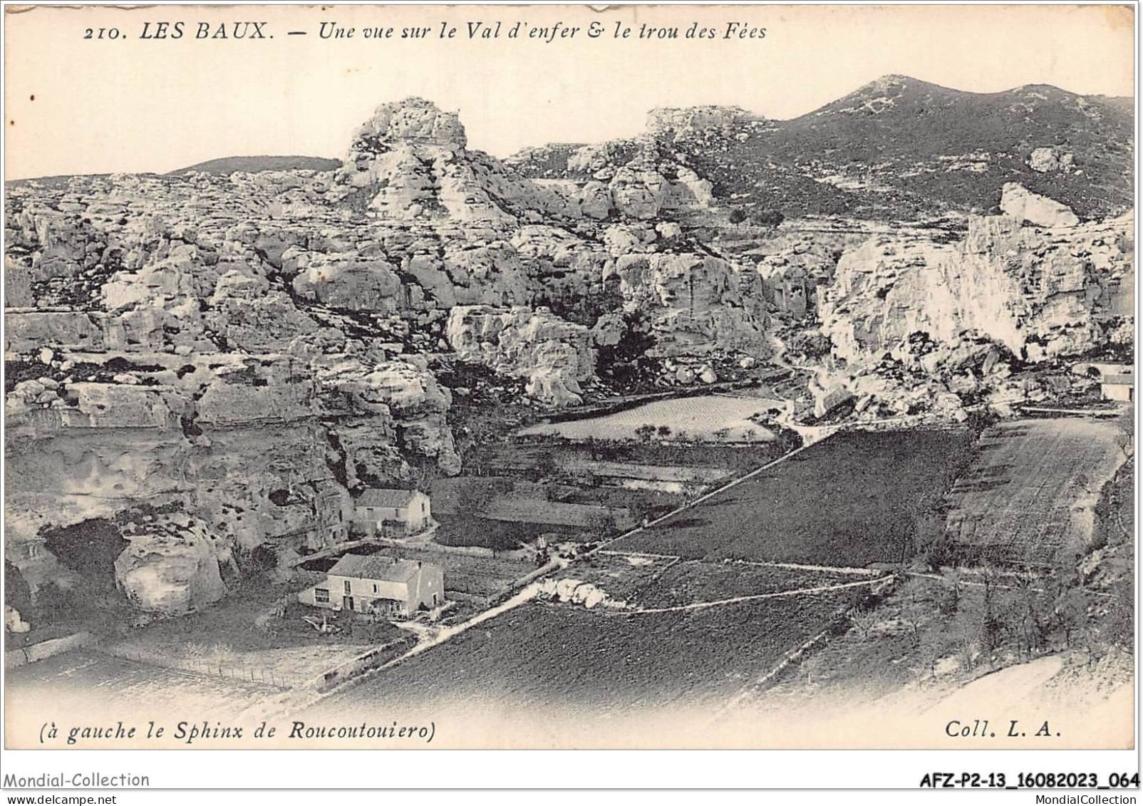 AFZP2-13-0116 - LES BAUX - Une Vue Sur Le Val D'enfer - Le Trou Des Fées - Les-Baux-de-Provence