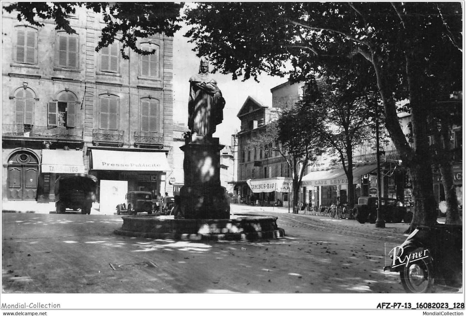 AFZP7-13-0579 - AIX-EN-PROVENCE - Cours Mirabeau Et Statue Du Roy René - Aix En Provence