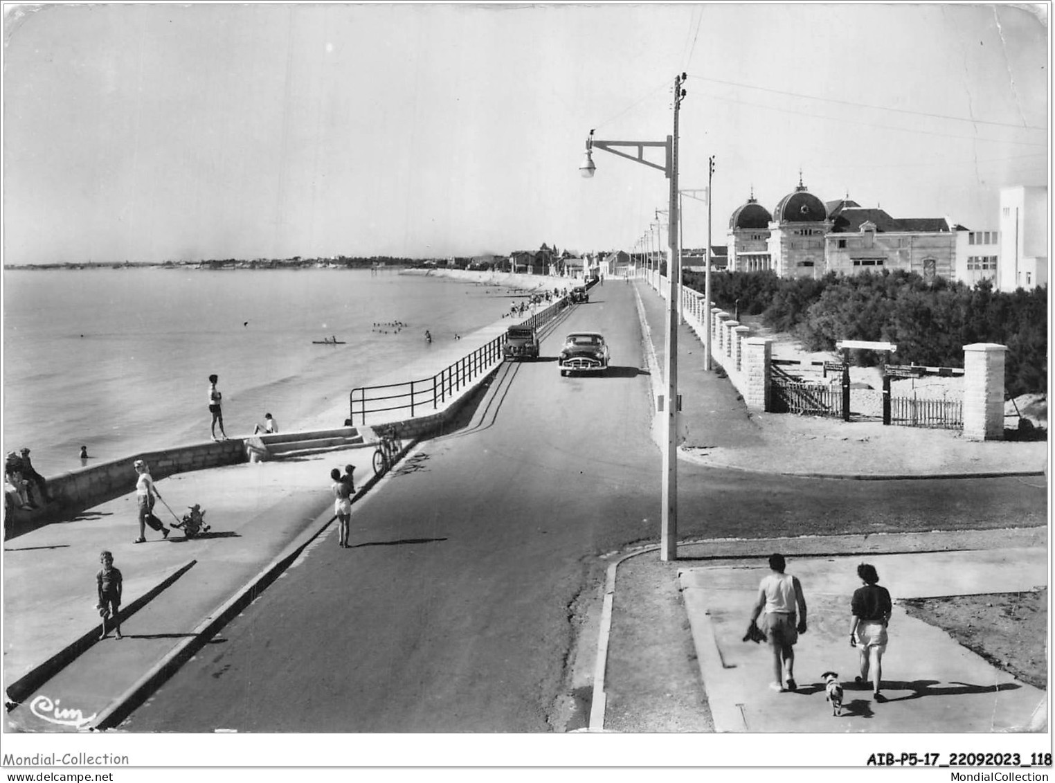 AIBP5-17-0556 - CHATELAILLON - Boulevard De La Mer Et Le Casino  - Châtelaillon-Plage