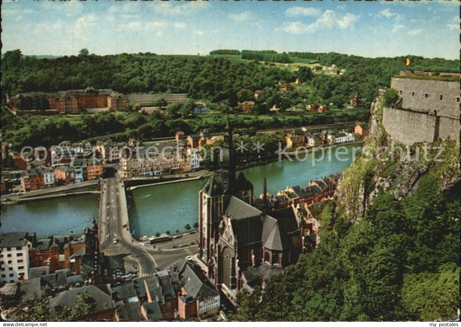 72579172 Dinant Wallonie Meuse Eglise Citadelle Dinant - Dinant
