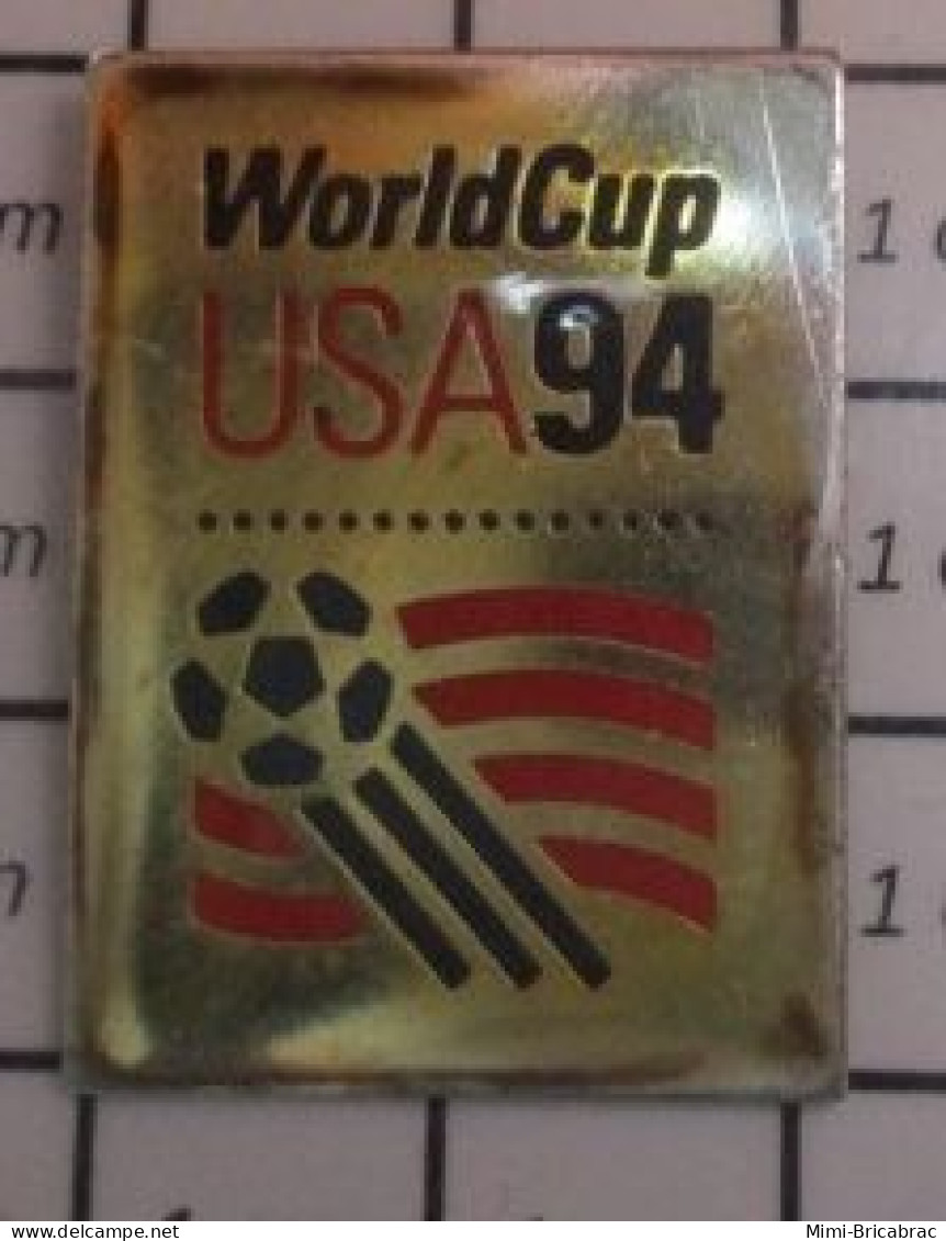 811B  Pin's Pins / Beau Et Rare / SPORTS / FOOTBALL MONDIAL USA 94 SOCCER - Calcio