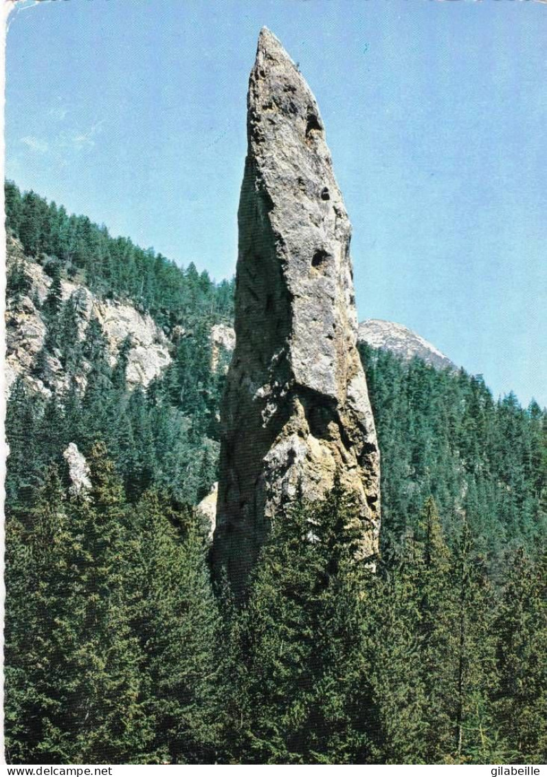 73 - Savoie -  AUSSOIS - Dans Le Parc De La Vanoise -  Le Monolithe  - Menhir  - Other & Unclassified
