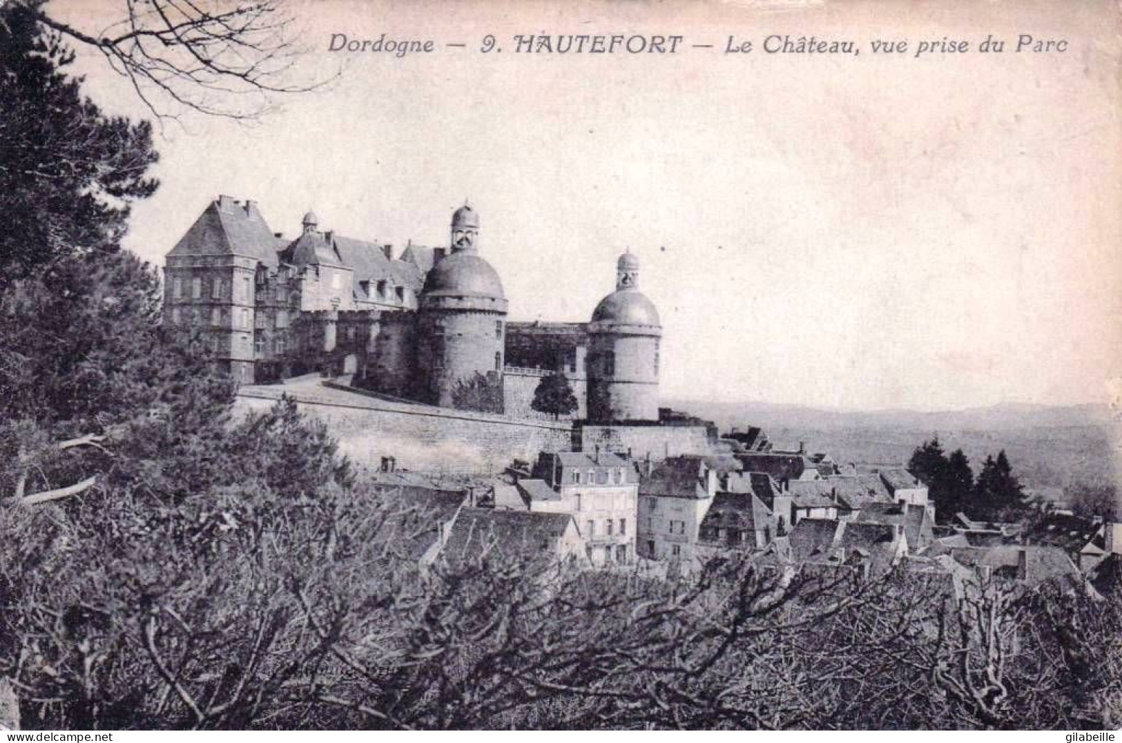 24 - Dordogne -  Chateau De HAUTEFORT -  Vue Prise Du Parc - Autres & Non Classés