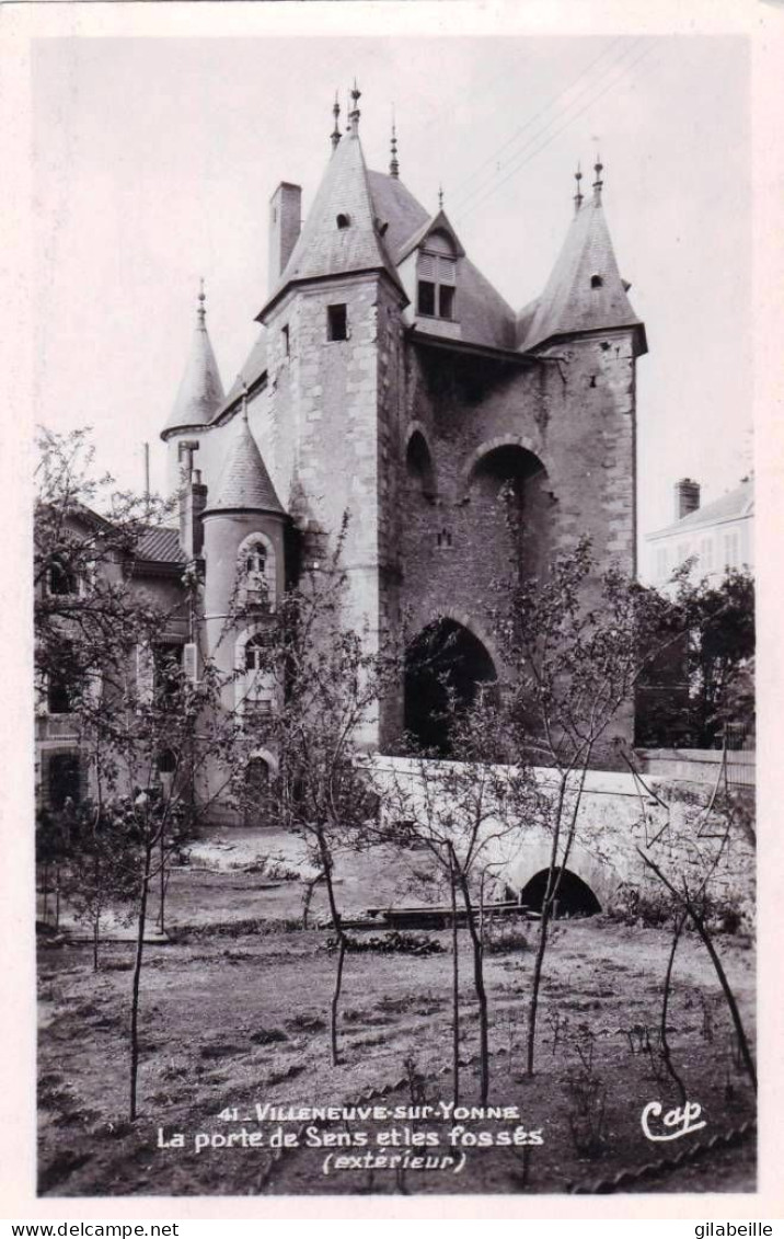 89 - Yonne - VILLENEUVE  Sur YONNE - La Porte De Sens Et Les Fossés - Carte Glacée - Villeneuve-sur-Yonne