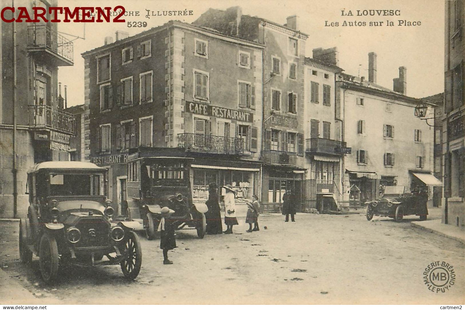 LA LOUVESC LES AUTOS SUR LA PLACE 07 ARDECHE - La Louvesc