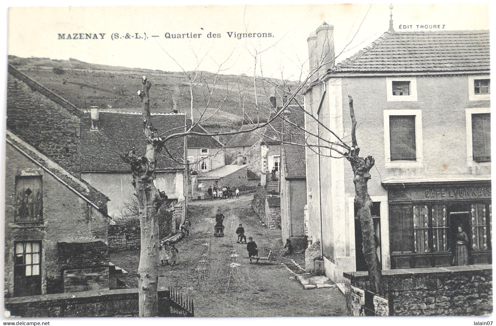 C. P. A. : 71 : MAZENAY : Quartier Des Vignerons, "Café Lyonnais", Animé, Timbre En 1912 - Autres & Non Classés