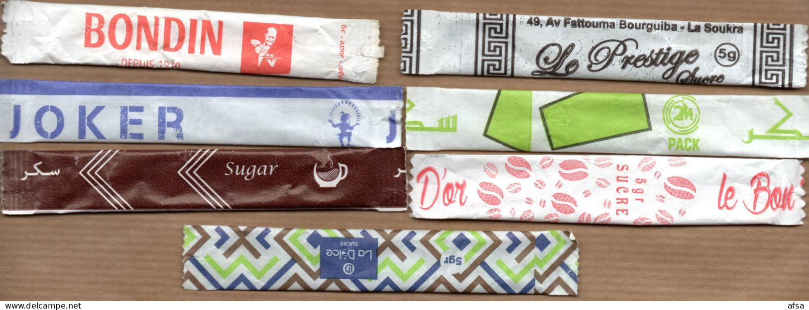 Tunisie-7 Sachets De Sucre (différents,utilisés Et Vides ) //Tunisia -7 Sugar Stickers (differents;used And Empty) - Sugars