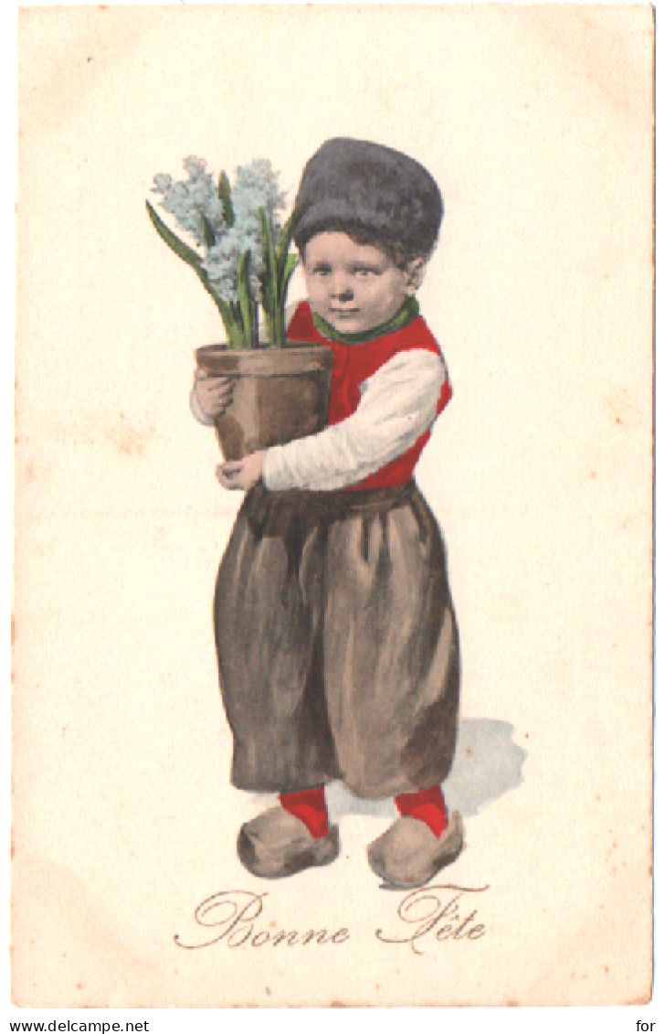 Illustrateur : à Identifier : Petit Garçon Portant Un Pot De Jacinthe - Hollande : éditeur - B. K. W. I. 242-3 - 1900-1949