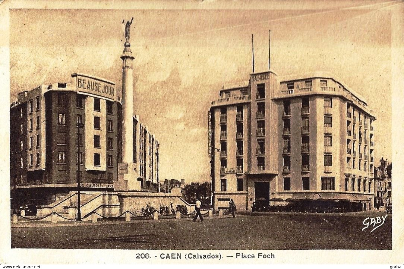 *CPA - 14 - CAEN - Place Foch - Caen
