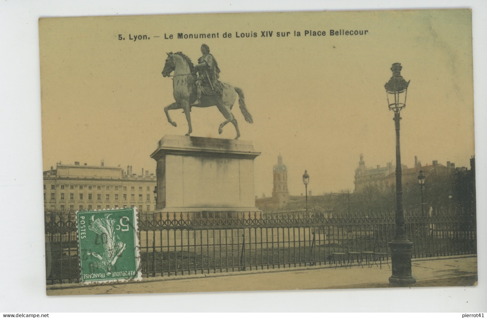 LYON - Le Monument De LOUIS XIV Sur La Place Bellecour (belle Carte Glacée) - Other & Unclassified