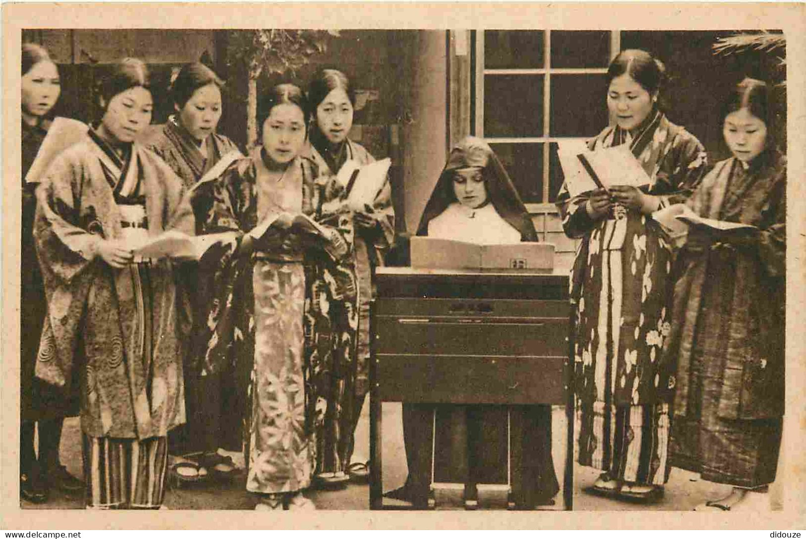 Japon - Nagasaki - Une Classe De Chant à L'école Des Sœurs De Marie Auxiliatrice - Animée - CPA - Voir Scans Recto-Verso - Other & Unclassified