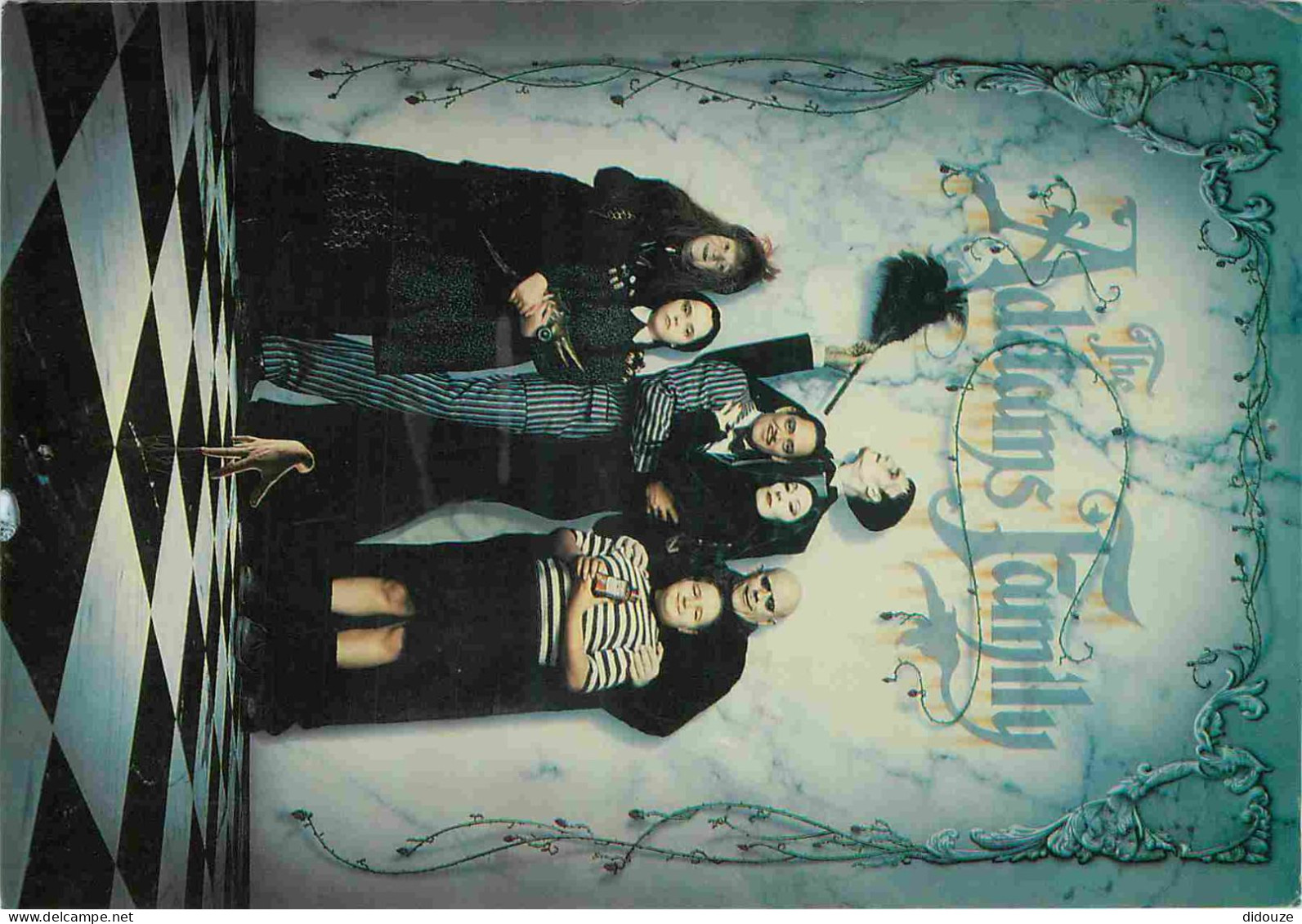 Cinema - Affiche De Film - The Addams Family - La Famille Addams - CPM - Voir Scans Recto-Verso - Posters On Cards
