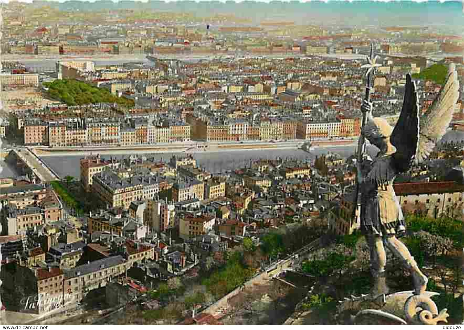 69 - Lyon - Vue Générale Aérienne - La Ville Vue De Fourvière - L'Archange Saint Michel - Carte Neuve - CPM - Voir Scans - Sonstige & Ohne Zuordnung