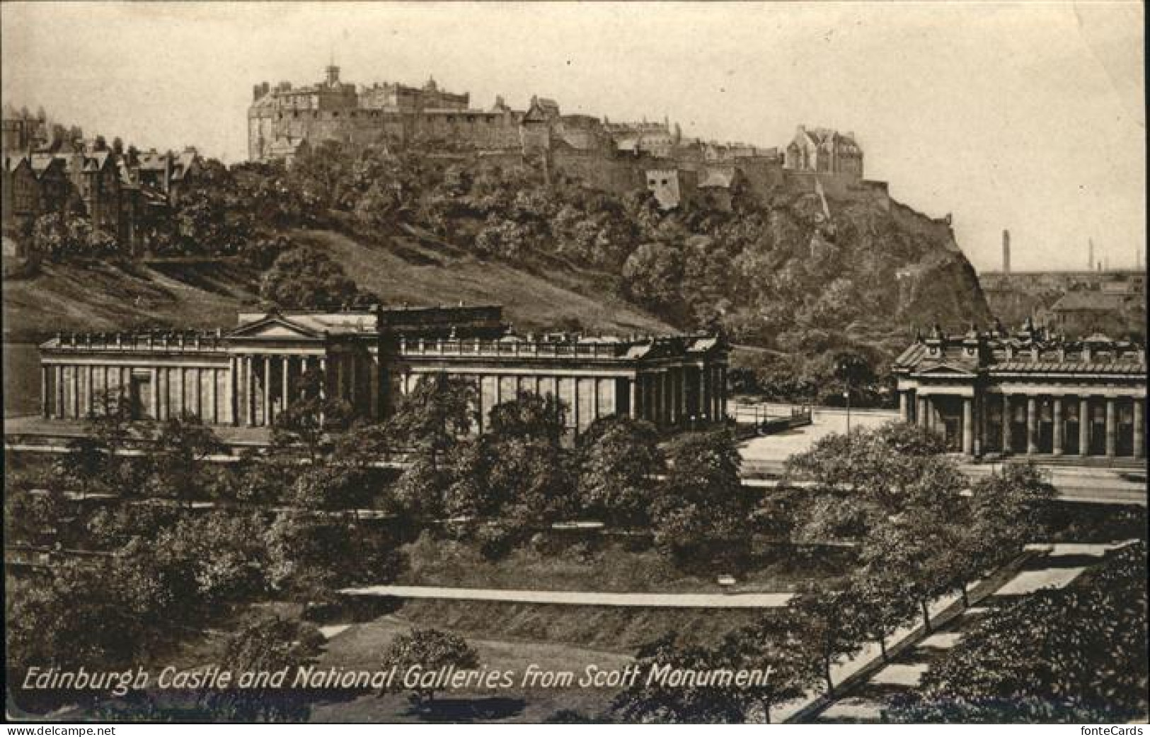 11191961 Edinburgh National Galleries
Scott Monument Edinburgh - Autres & Non Classés