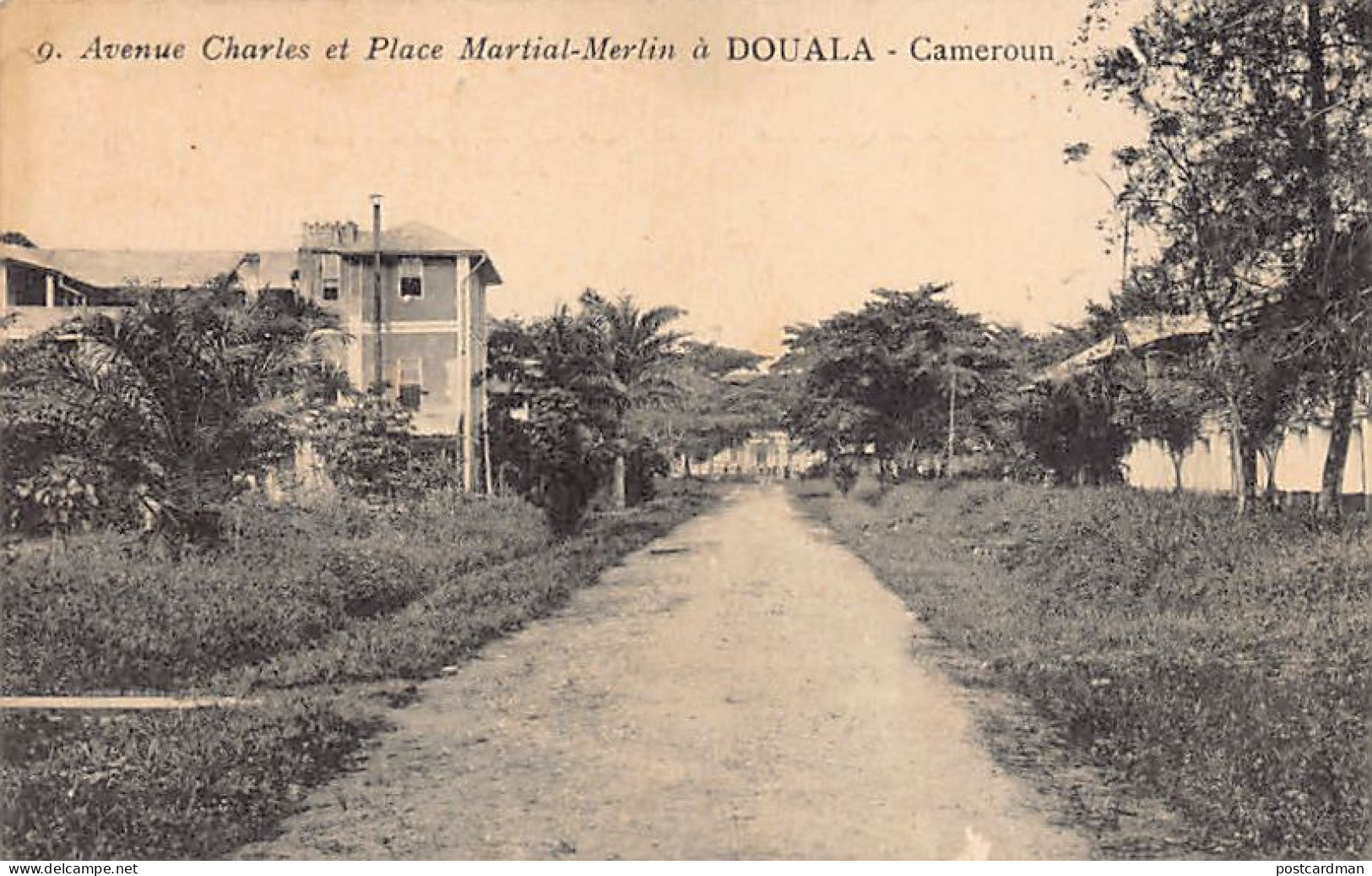 Cameroun - DOUALA - Avenue Charles Et Place Martial-Merlin - Ed. Favrat - I.P.M. 9 - Kamerun