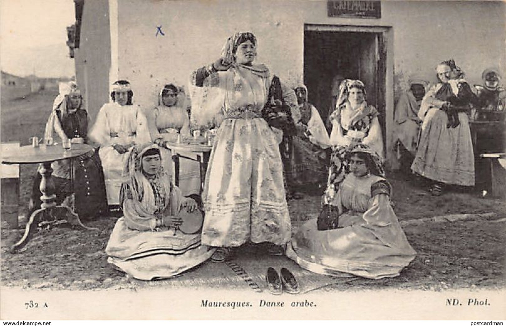 Algérie - Mauresques - Danse Arabe - Ed. Neurdein ND Phot. 732A - Women