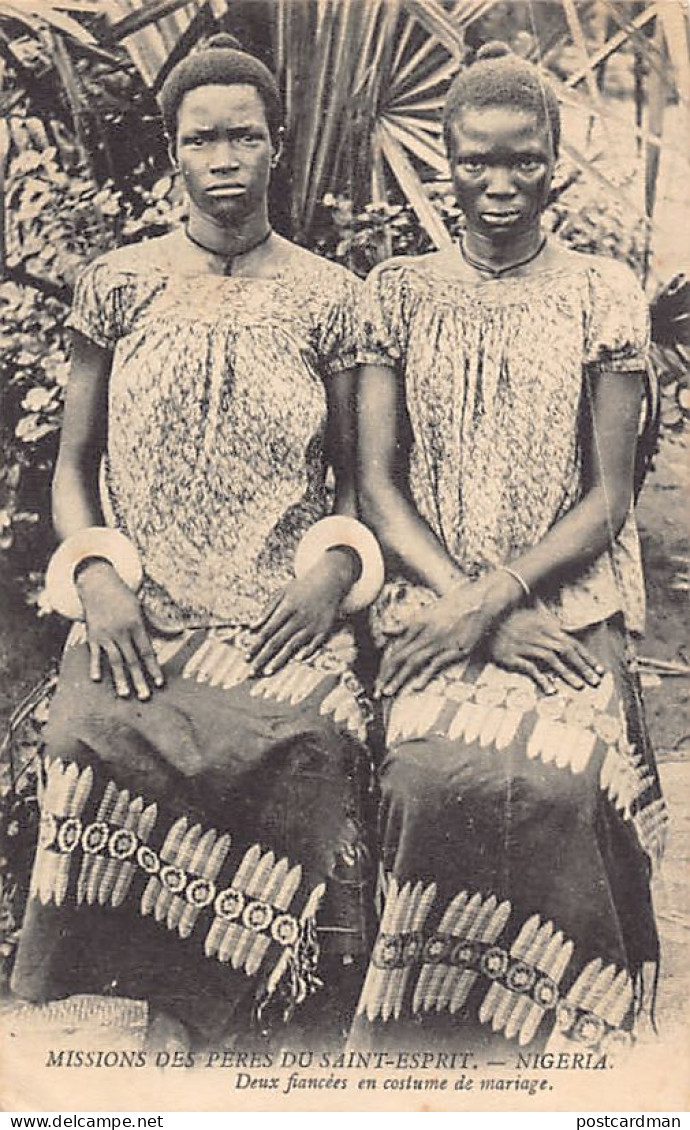 Nigeria - Two Brides In Wedding Costume - Publ. Missions Of The Fathers Of The Holy-Spirit - Nigeria