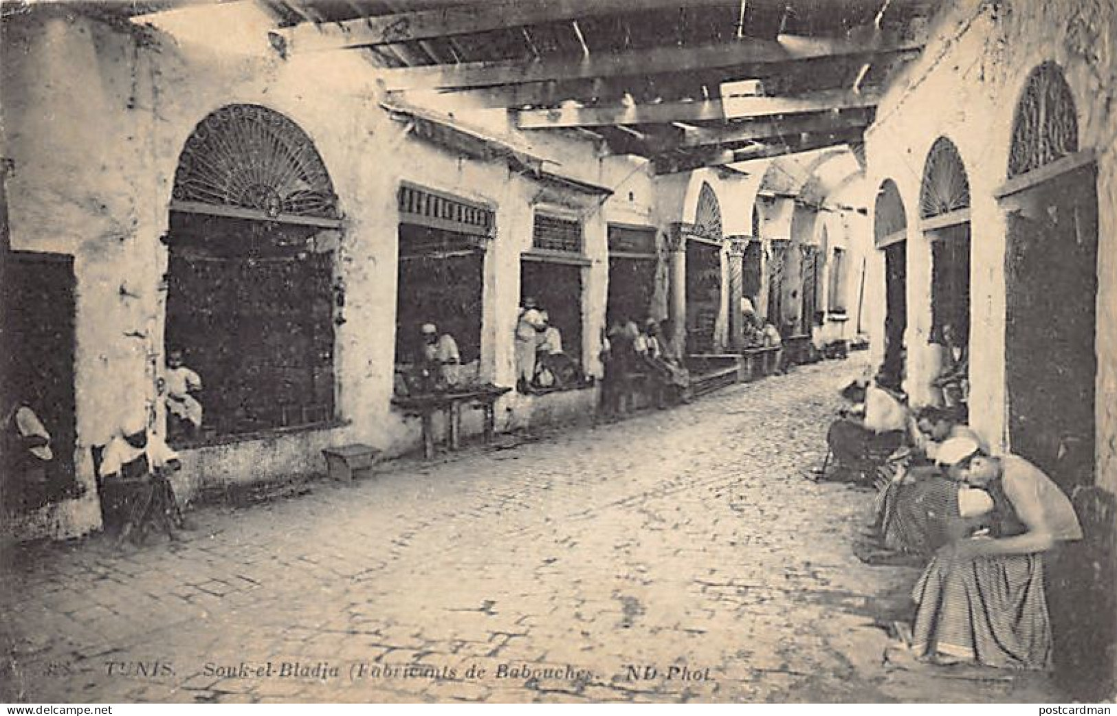 TUNIS - Souk El Bladja - Fabricants De Babouches - Ed. ND Phot. 328 - Tunisie