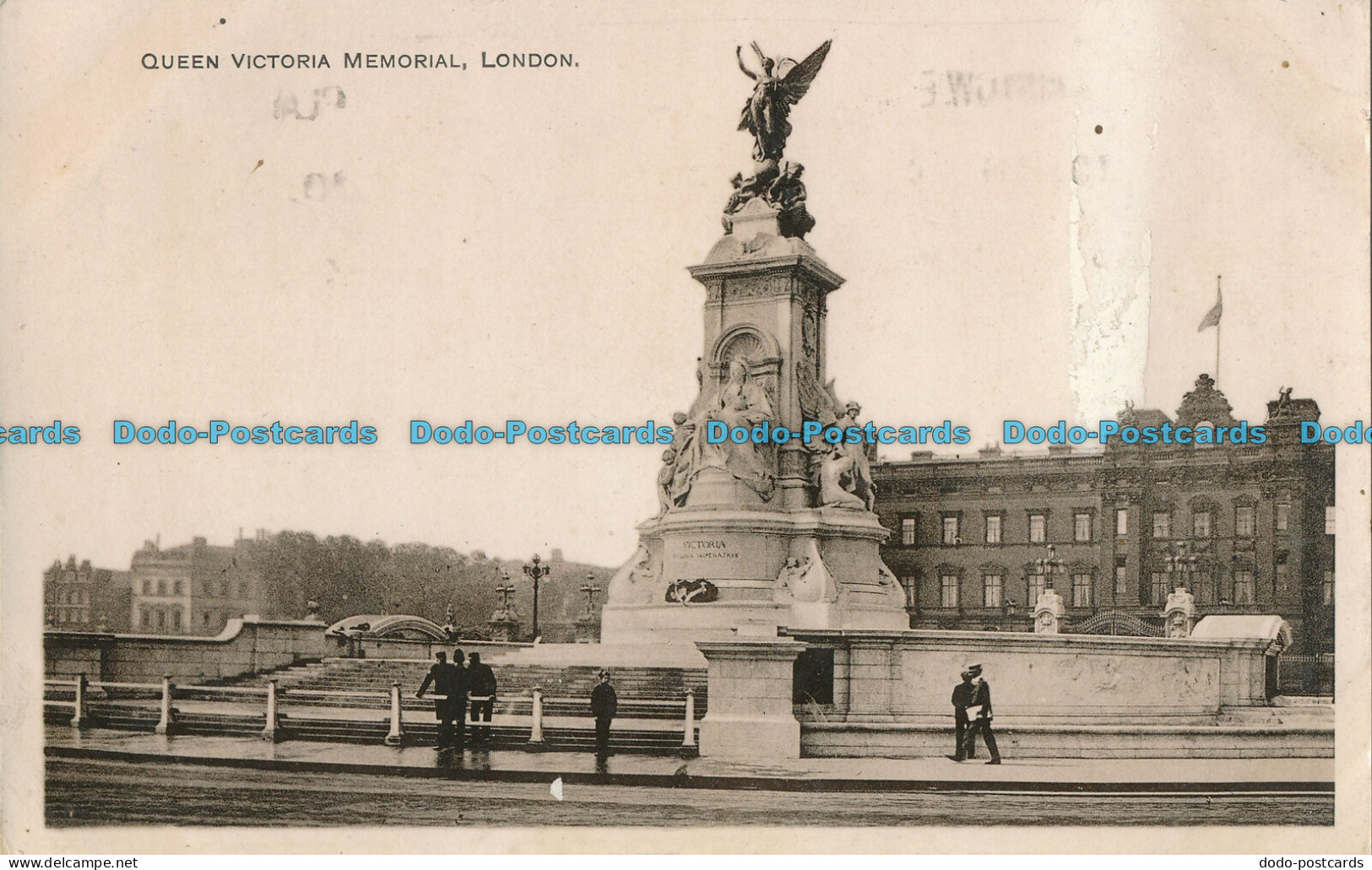 R003892 Queen Victoria Memorial. London. 1914 - Autres & Non Classés