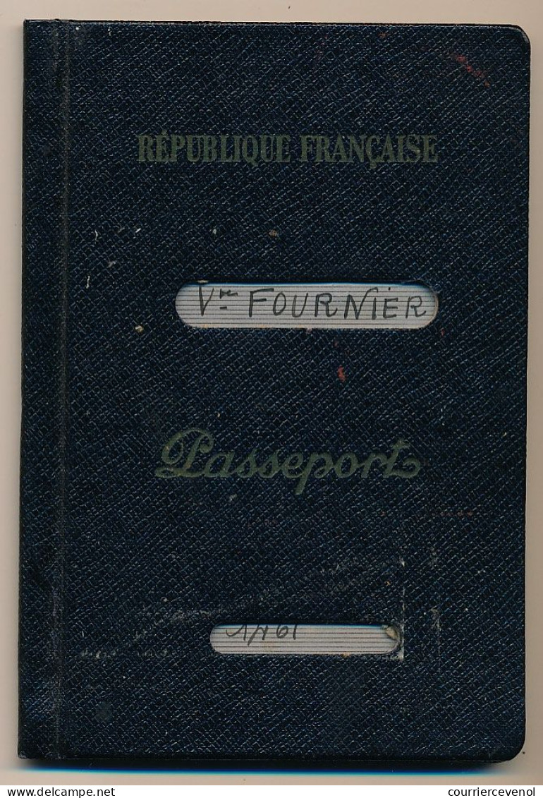 FRANCE / Maroc - Passeport 1960 Fiscal 32,00NF Visas Casablanca + Carte D'identité Fiscaux 4f Et 9F - Même Personne - Lettres & Documents