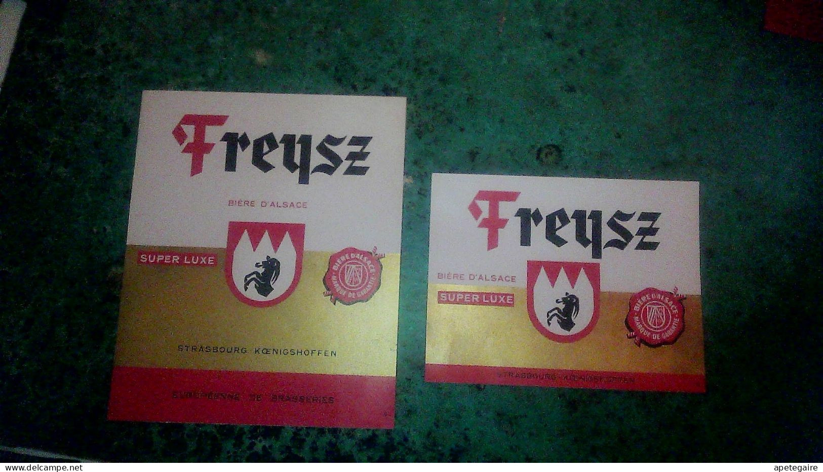 Etiquettes De Bière D'Alsace Freysz Lot De 2 Européenne De Brasserie - Beer