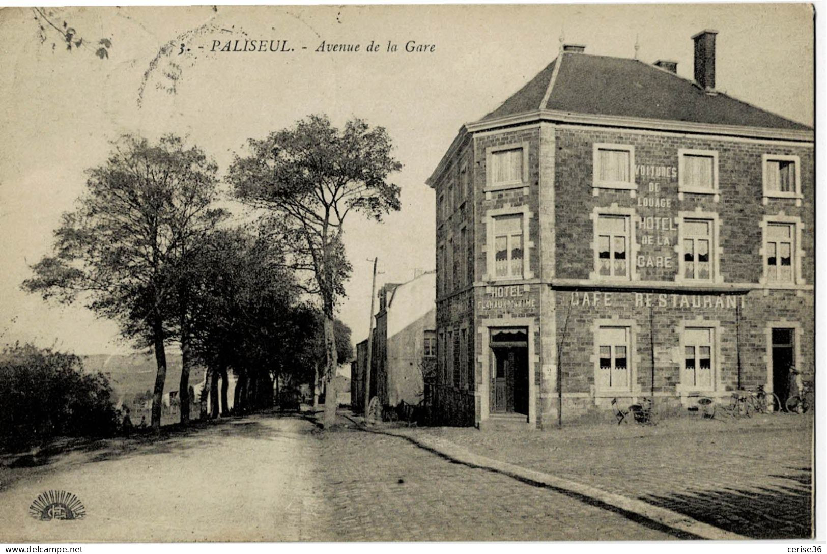 Paliseul Avenue De La Gare Circulée En 1924 - Paliseul