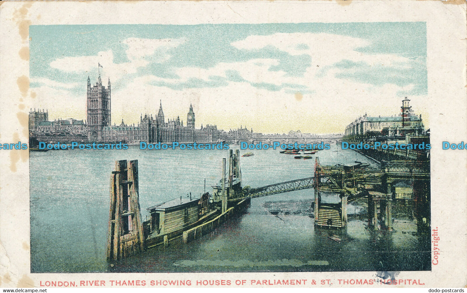 R004427 London. River Thames Showing Houses Of Parliament And St. Thomas Hospita - Autres & Non Classés