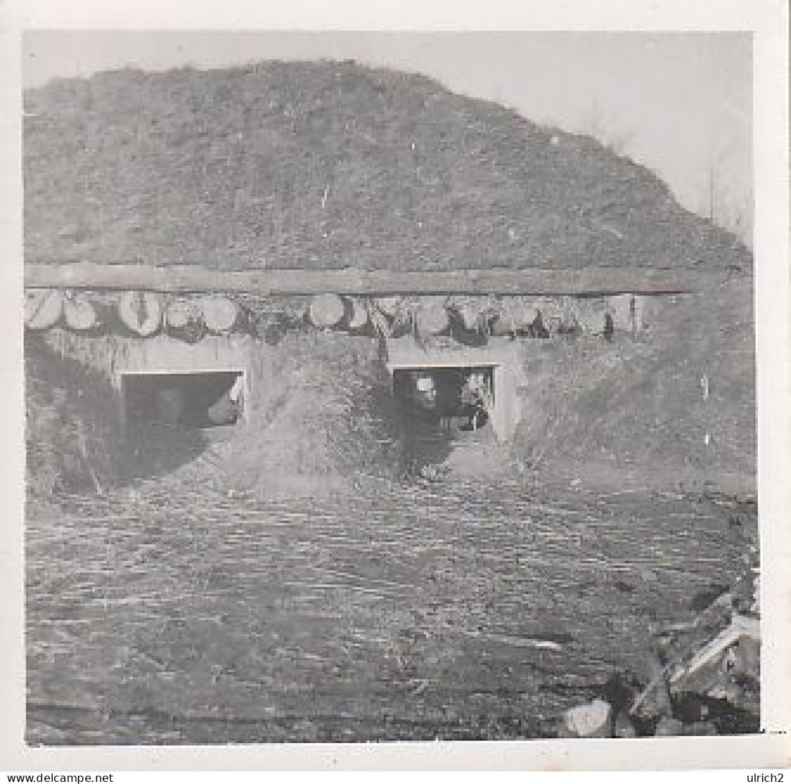 Foto Deutsche Soldaten In Unterstand - 2. WK - 5*5cm (69454) - War, Military