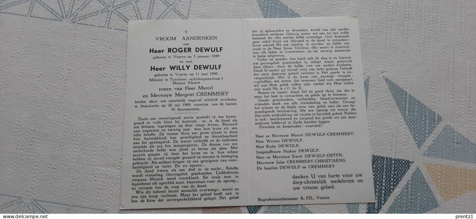 Roger En Willy Dewulf Geb. Veurne 1949 En 1950- Milicien Turnhout -Majoor Blairot - Gest. Ongeval  Steenkerke 1969 - Images Religieuses