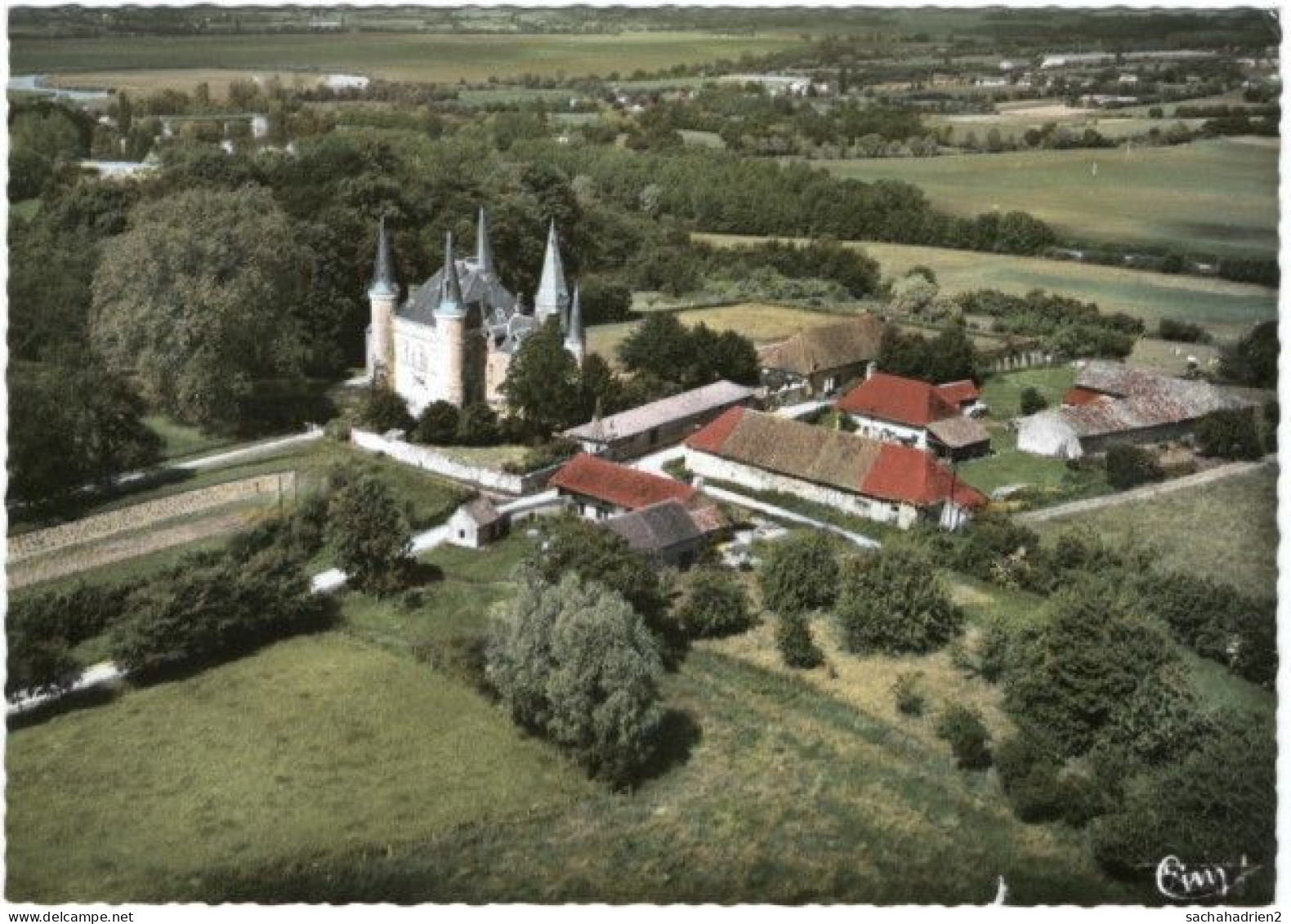 71. Gf. CUISERY. Château De Montrevost. Vue Aérienne. 200-58 - Otros & Sin Clasificación