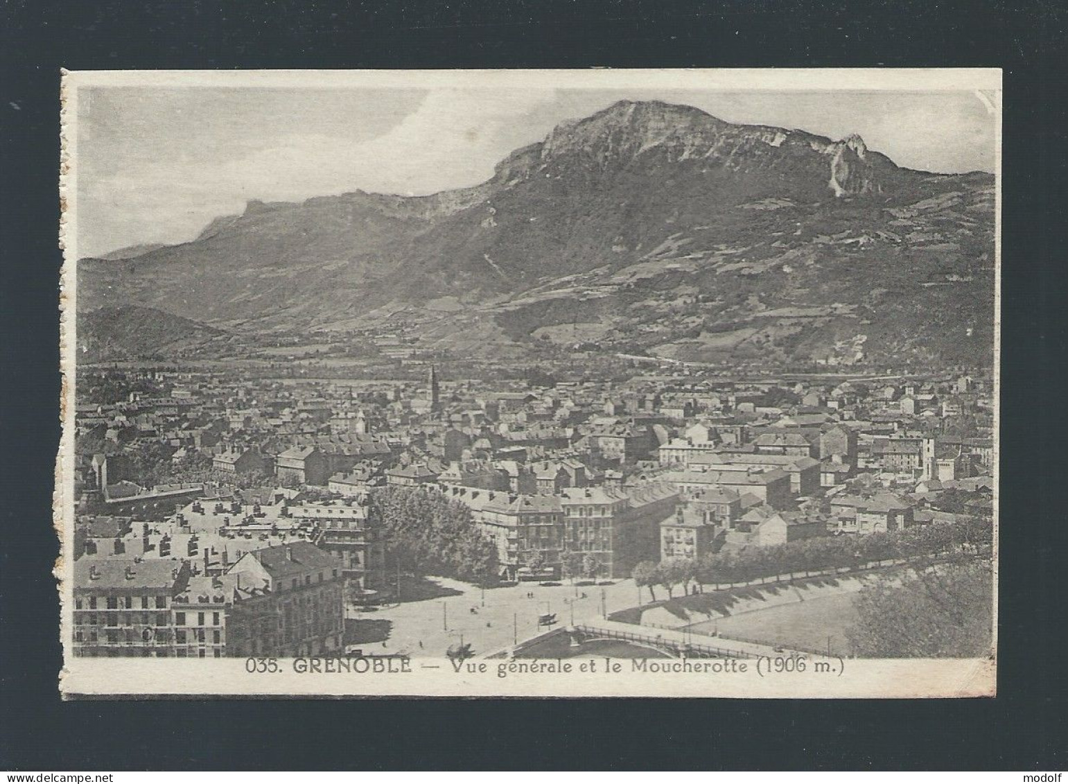 CPA - 38 - Grenoble - Vue Générale Et Le Moucherotte - Circulée - Grenoble