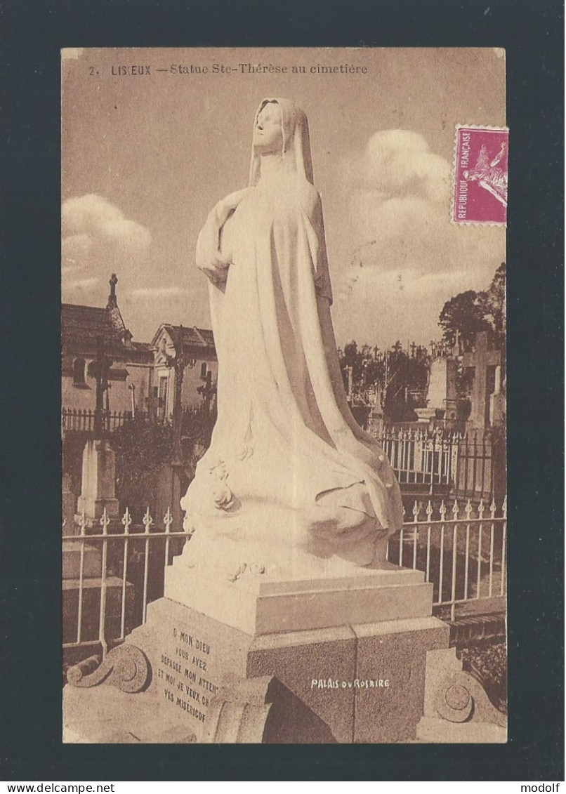CPA - 14 - Lisieux - Statue Ste-Thérèse Au Cimetière - Circulée En 1934 - Lisieux