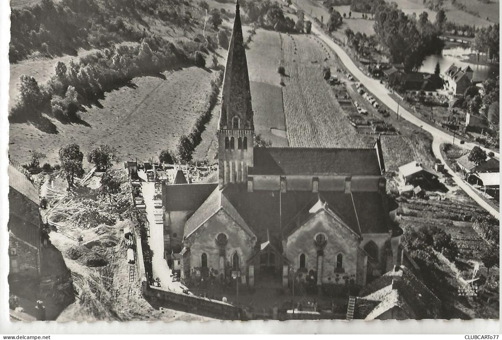 Bligny-sur-Ouche (21) : Vue Aérienne Générale Au Niveau Du Quartier De L'église En 1950 GF. - Autres & Non Classés