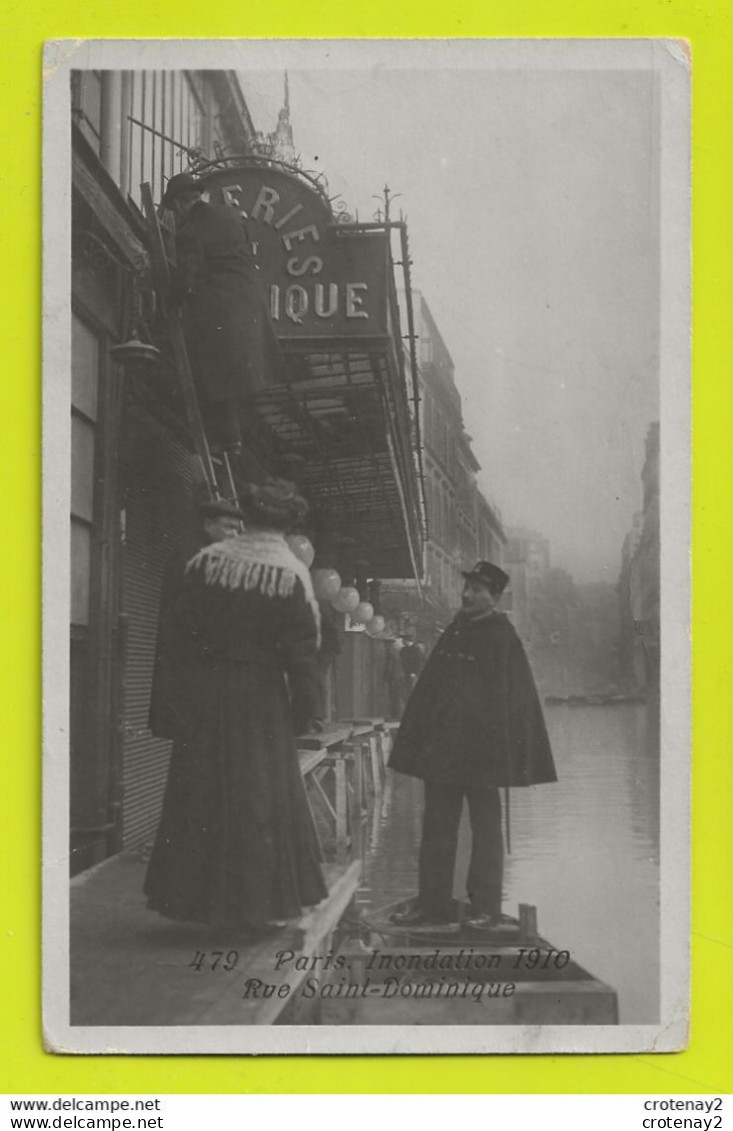 75 PARIS 7ème N°479 Inondations 1910 RUE SAINT DOMINIQUE Policier Pélerine Homme Sur échelle VOIR DOS - De Overstroming Van 1910