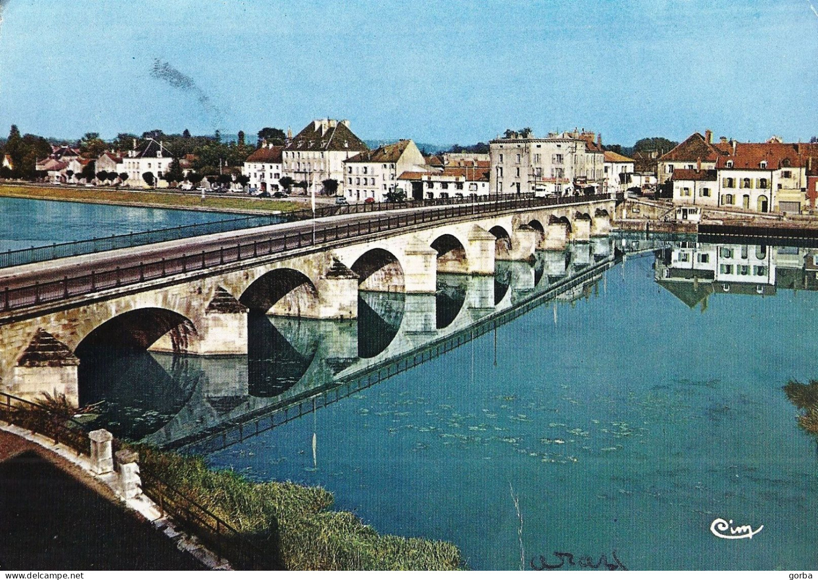 *CPM - 70- GRAY - Le Pont De Pierre Sur La Saône - Gray