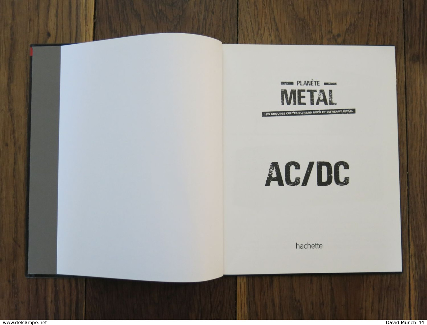 AC/DC. Hachette, Collection Planète Métal #1. 2020 - Musique