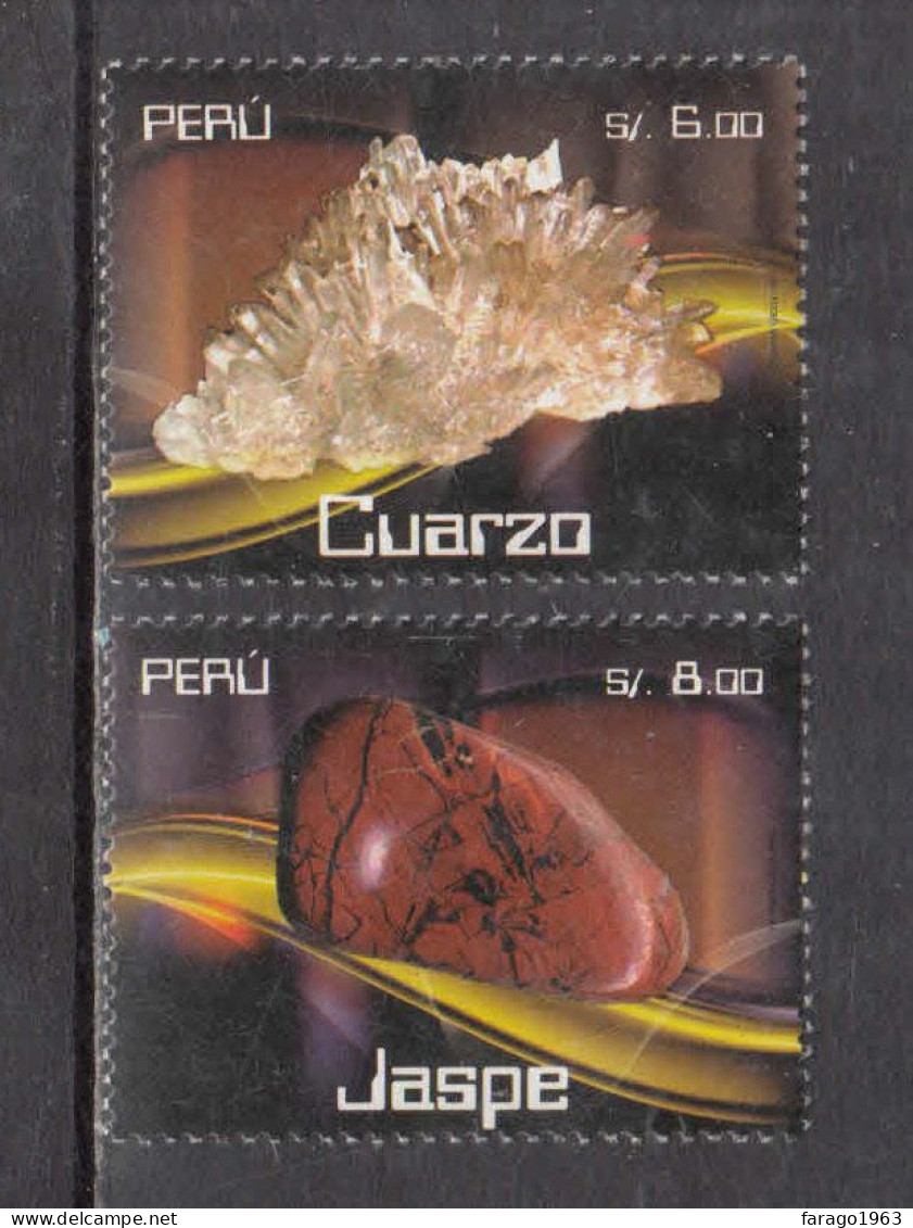 2014 Peru Minerals Geology  Complete Set Of 2  MNH - Pérou