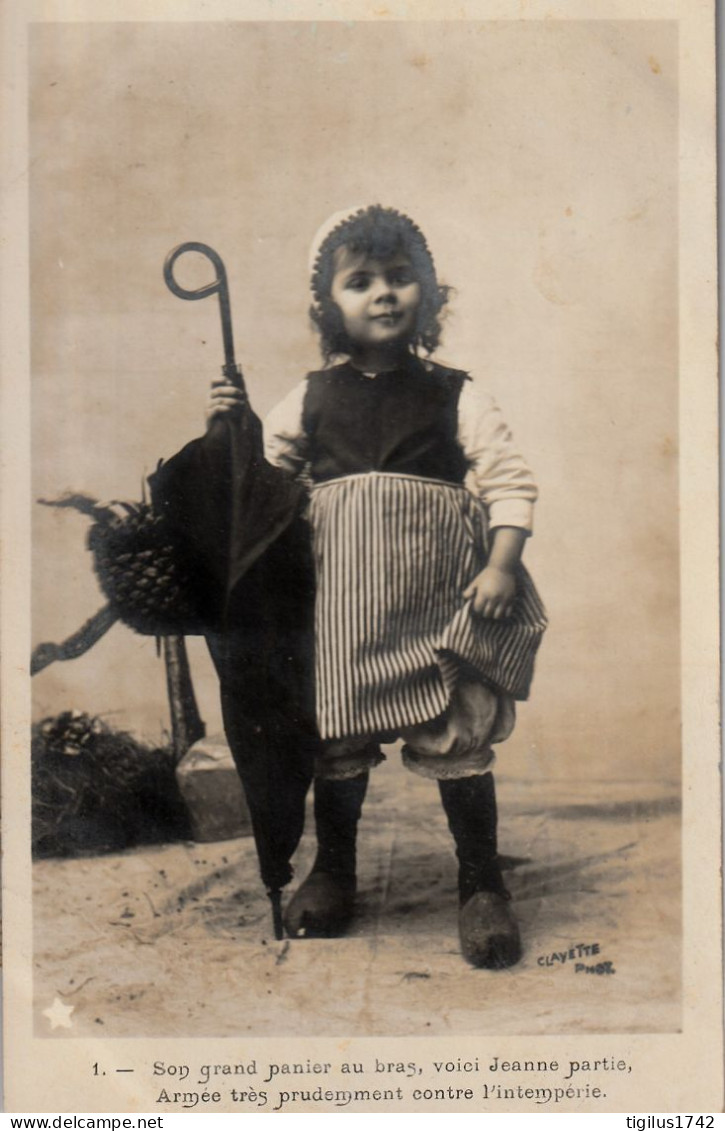 Fillette Avec Parapluie Et Panier  "Son Grand Panier Au Bras, Voici Jeanne Partie,..." Clayette Photo - Portraits