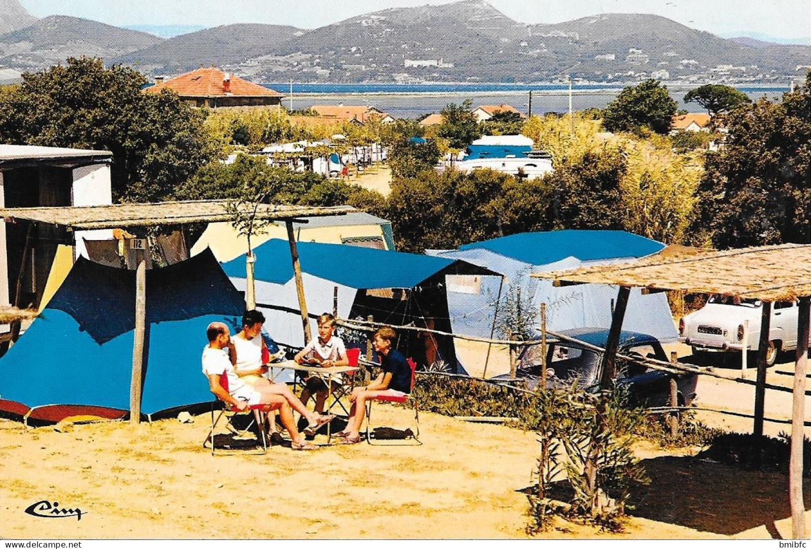 GIENS - Camping De La Presqu'ile - Tél 66.22.86 - Autres & Non Classés