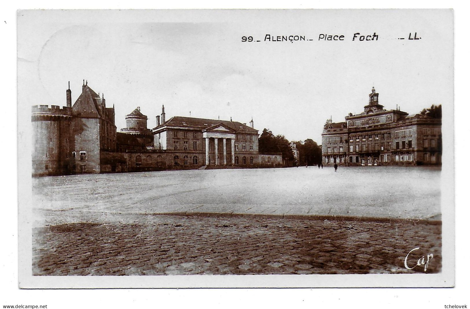 (61). Alençon. 2 Cp. (1) Place Foch 1950 & (2) 1920 La Roseraie - Alencon