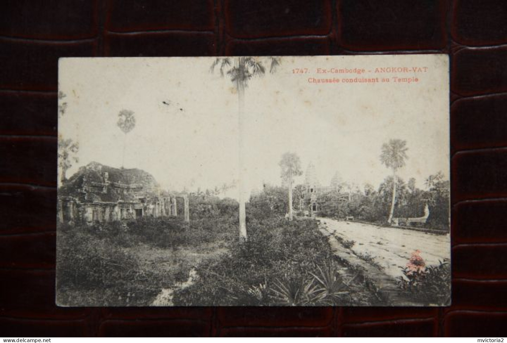 CAMBODGE - ANGKOR VAT : Chaussée Conduisant Au Temple - Cambodge