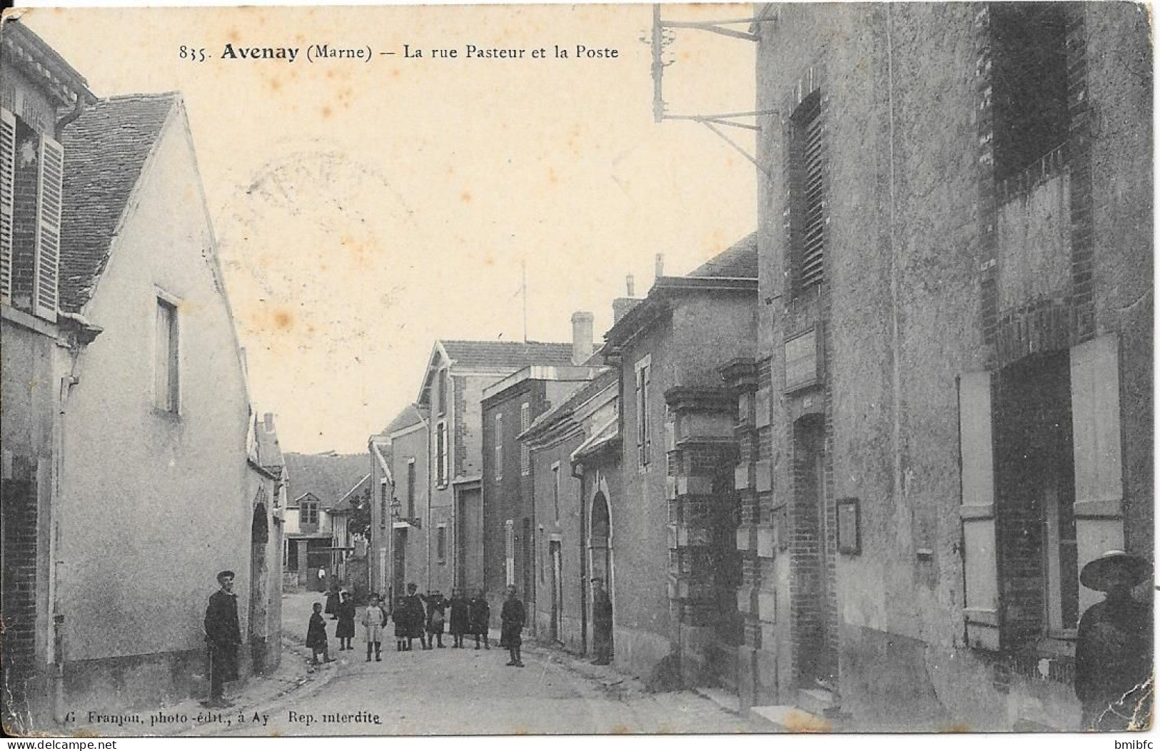 Avenay - La Rue Pasteur Et La Poste - Autres & Non Classés