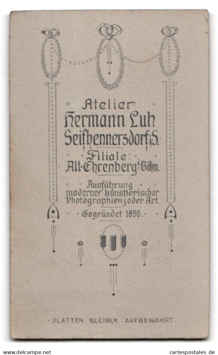 Fotografie Hermann Luh, Seifhennersdorf I /S., Portrait Modisch Gekleideter Junge Mit Reifen  - Personnes Anonymes
