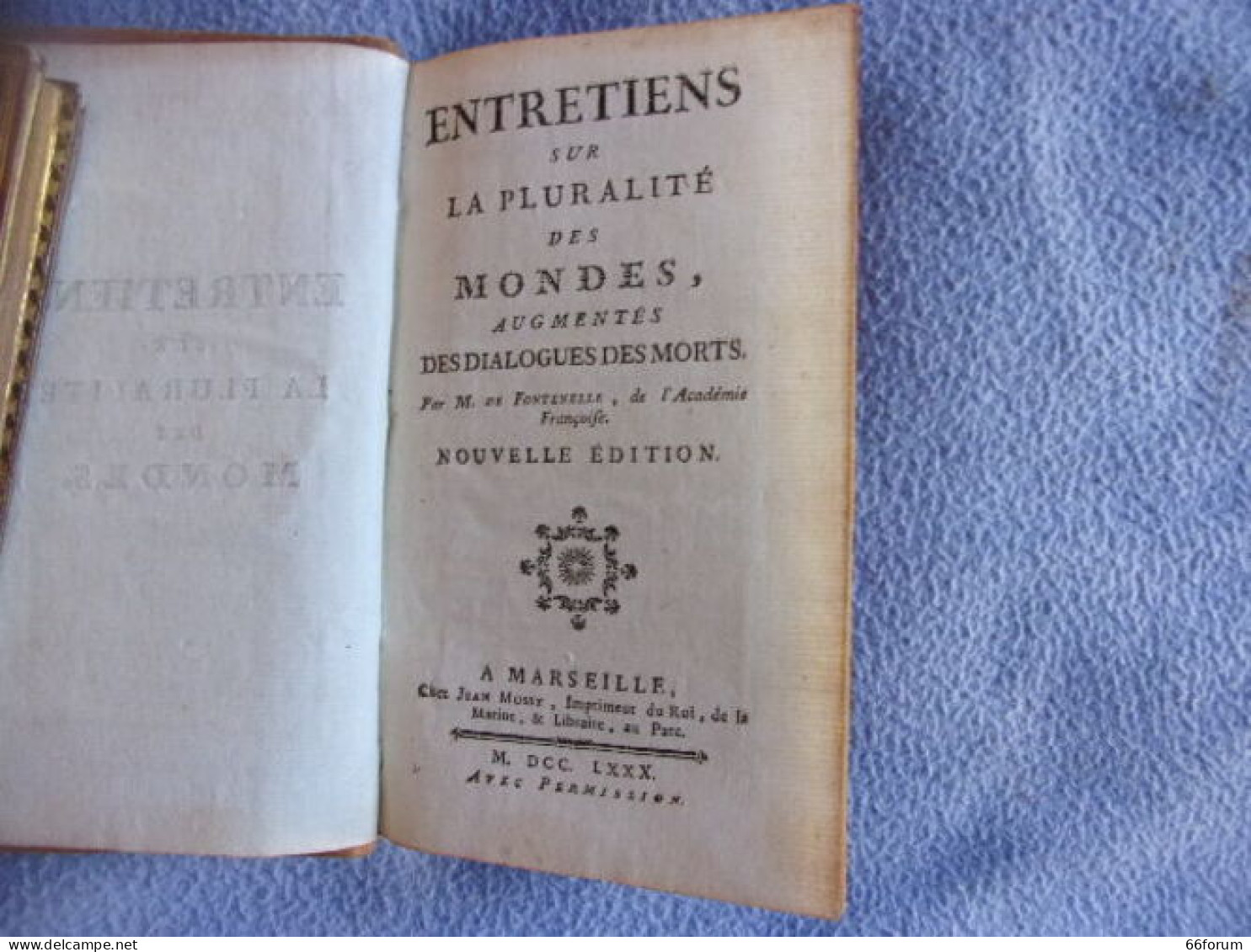 Entretiens Sur La Pluralité Des Mondes Augmantés Des Dialogues Des Morts - 1801-1900